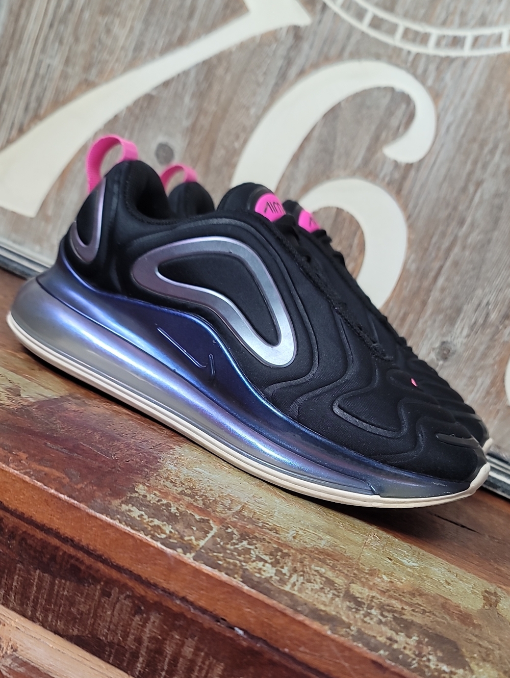 Nike Wmns Air Max 720 'Black Laser Fuchsia' Wmns 6 (Good Cond) Fast Shipping - Picture 2 of 15